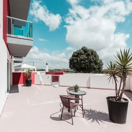 Apartment Charm Paradise Atouguia Da Baleia